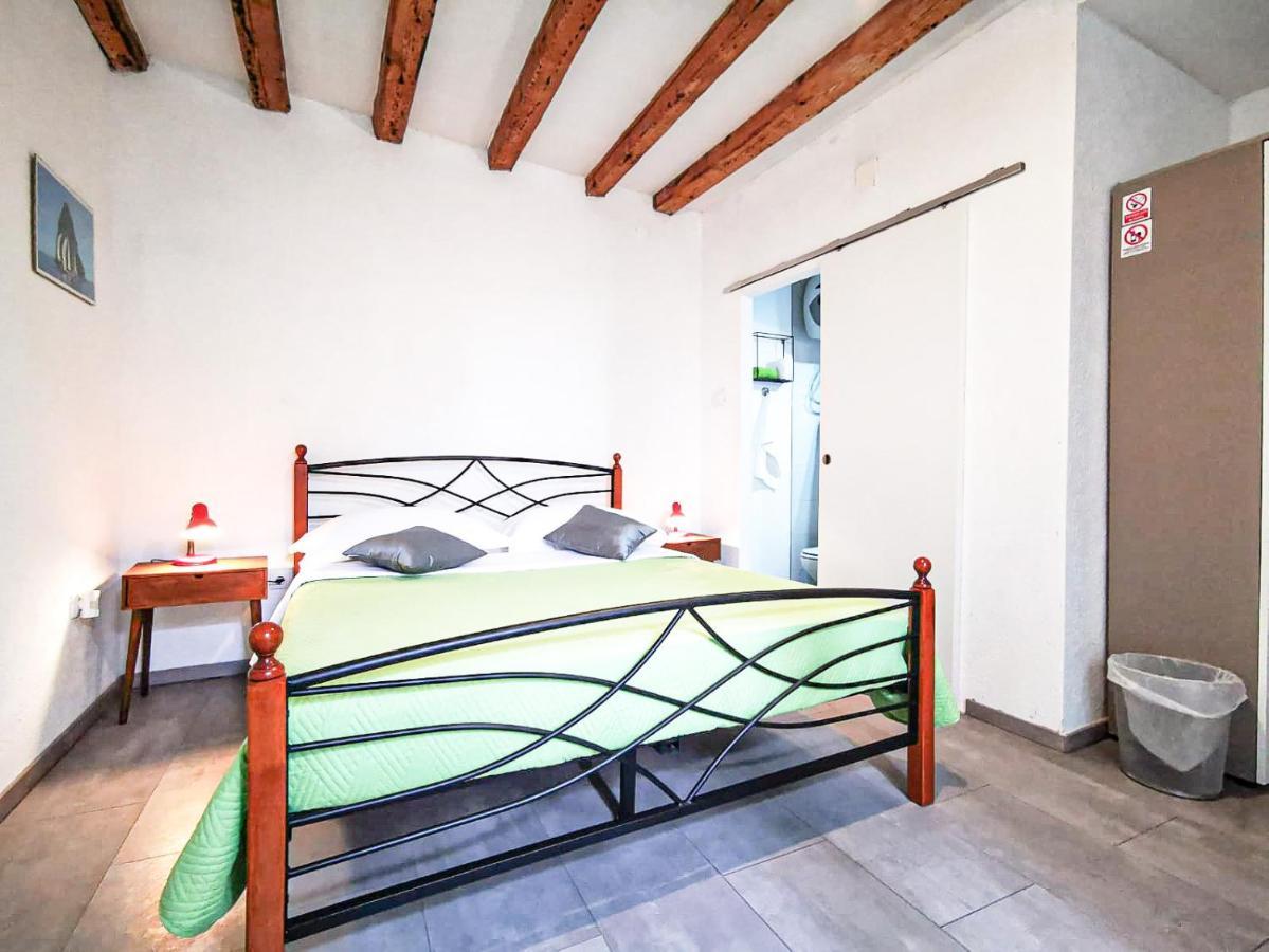 Hotel Val Comeza Komiža Esterno foto