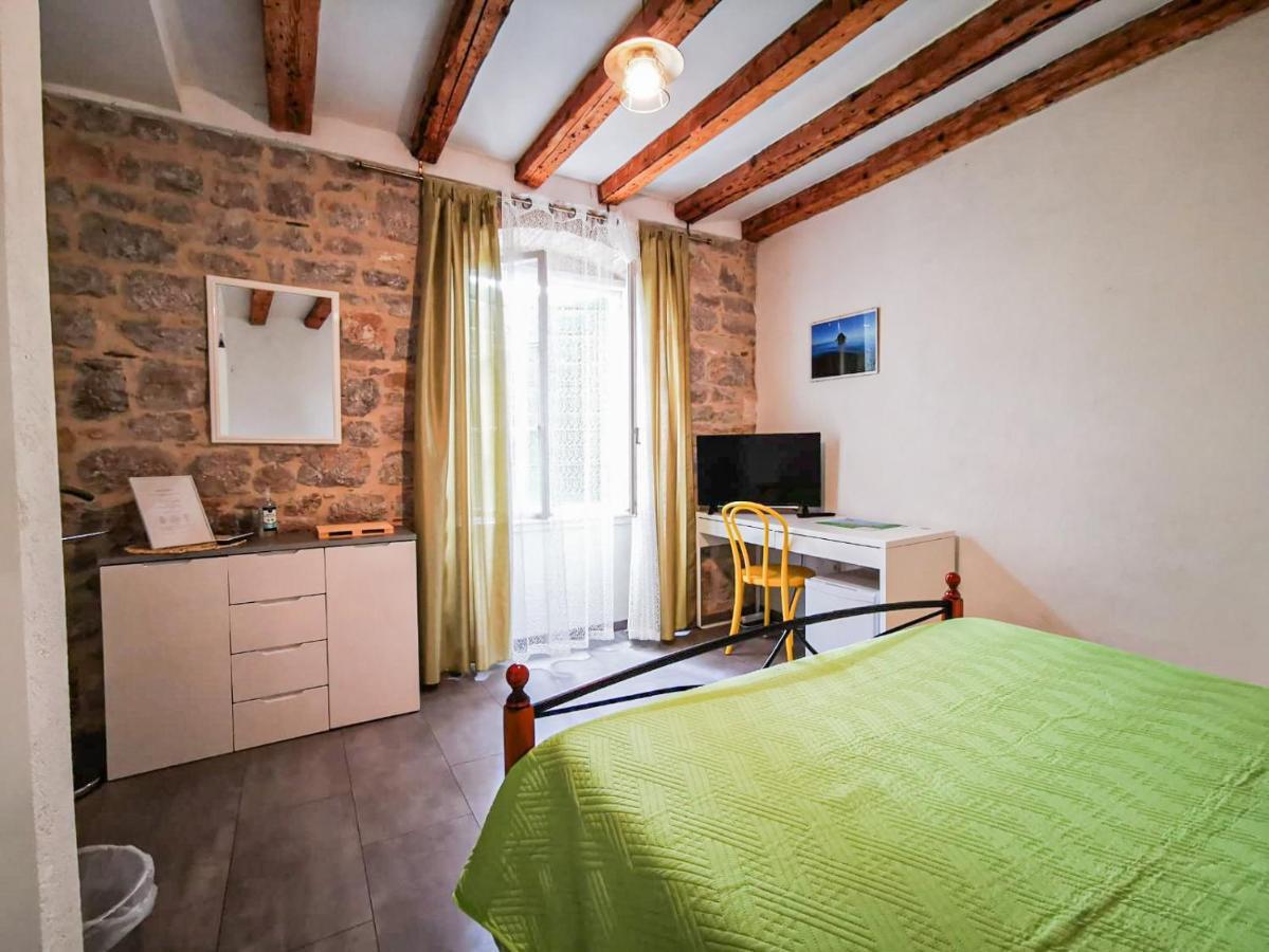 Hotel Val Comeza Komiža Esterno foto