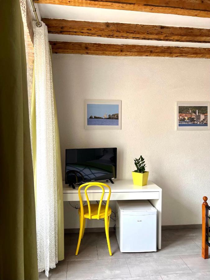 Hotel Val Comeza Komiža Esterno foto